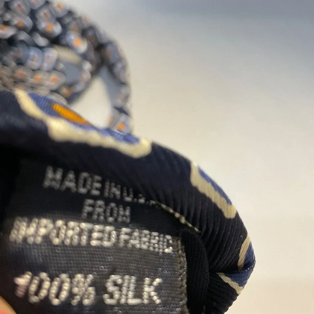 Harold Powell geometric Foulard XL silk tie Made In USA Navy gold white 60.5